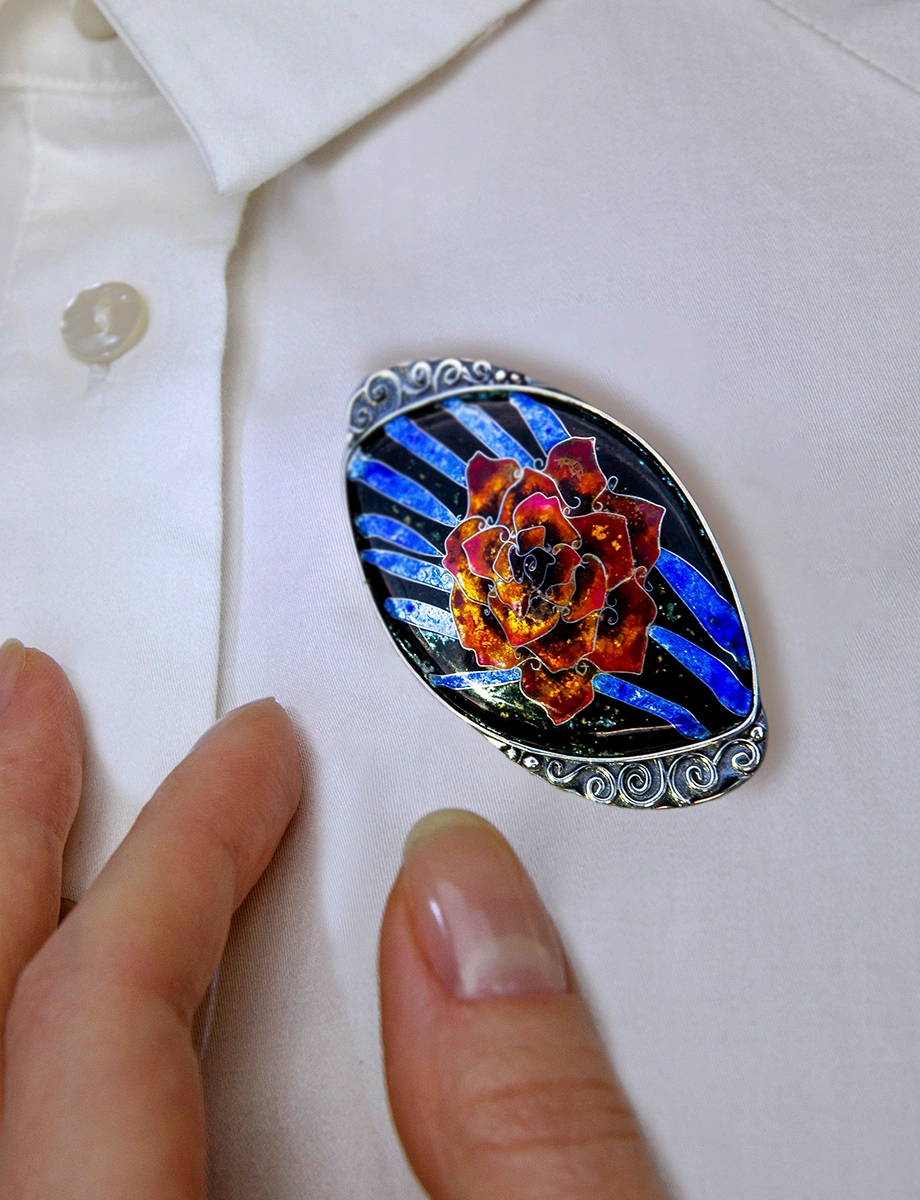 BROOCHE ENAMEL