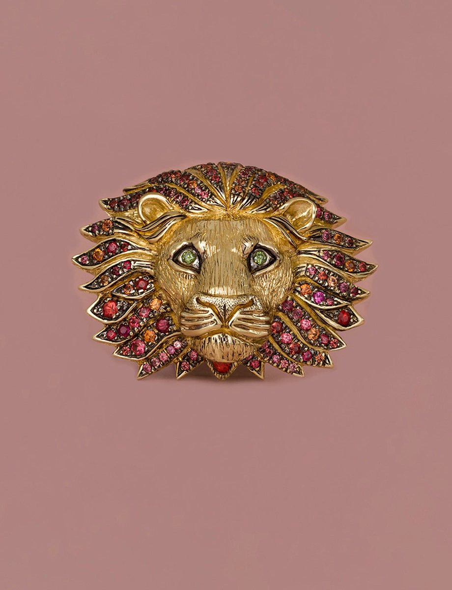 leo brooche